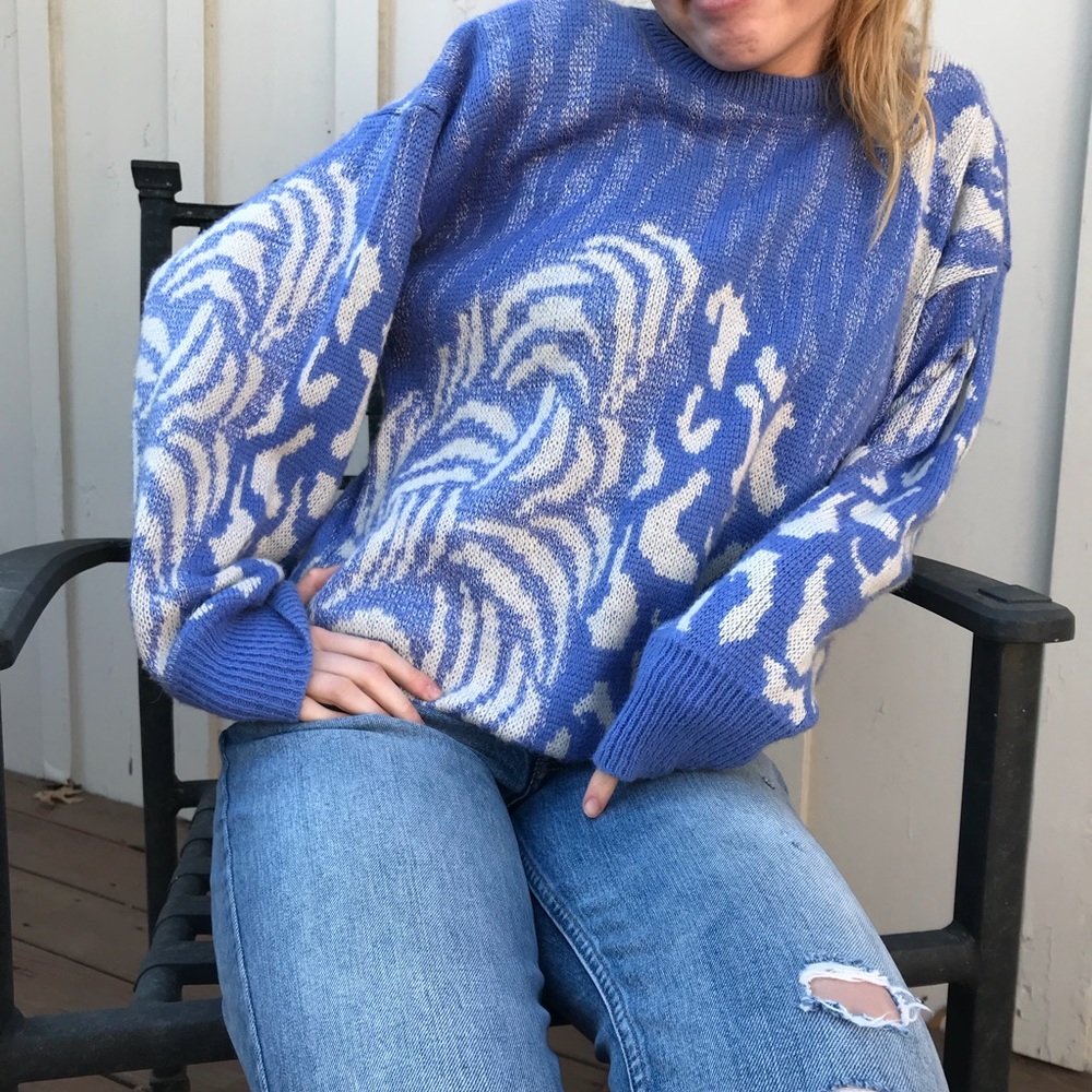 Great Vintage Sweater cream and lavender M/LG🎈 - Picture 2 of 8